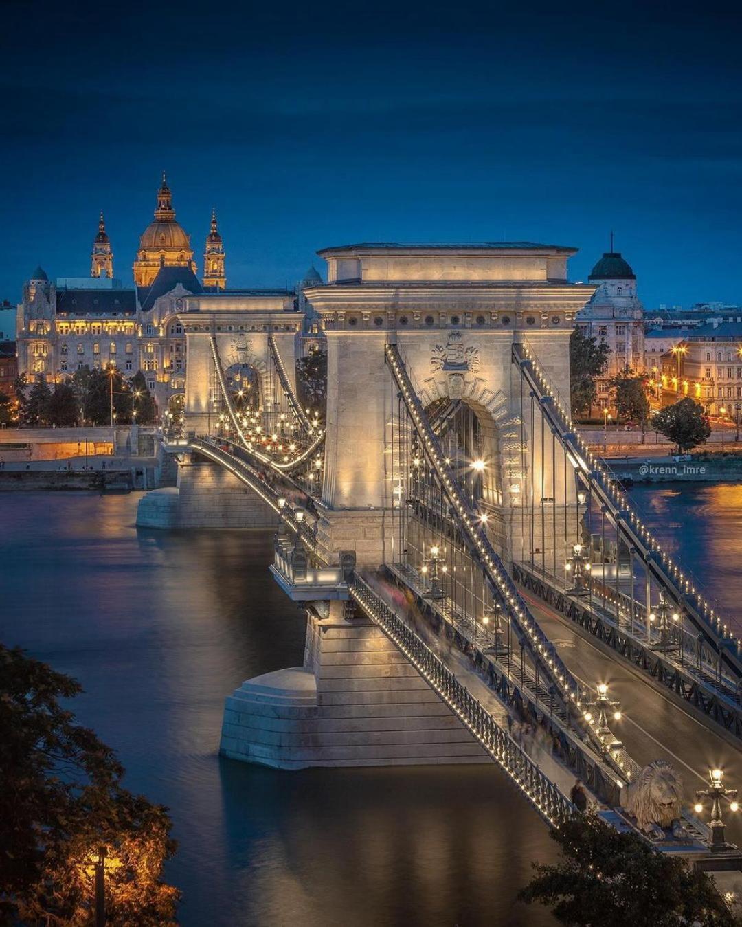Romantic Two Bedroom Apartments In The Hills Of Budapest With Private Parking エクステリア 写真